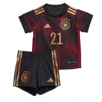 Camiseta Alemania Ilkay Gundogan #21 Visitante Equipación para niños Mundial 2022 manga corta (+ pantalones cortos)